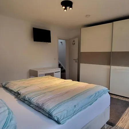 Sürder Hof Apartment *